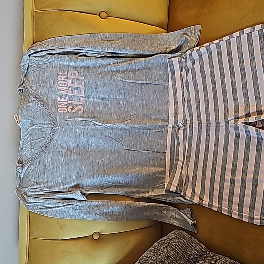 New 2 piece pajama set